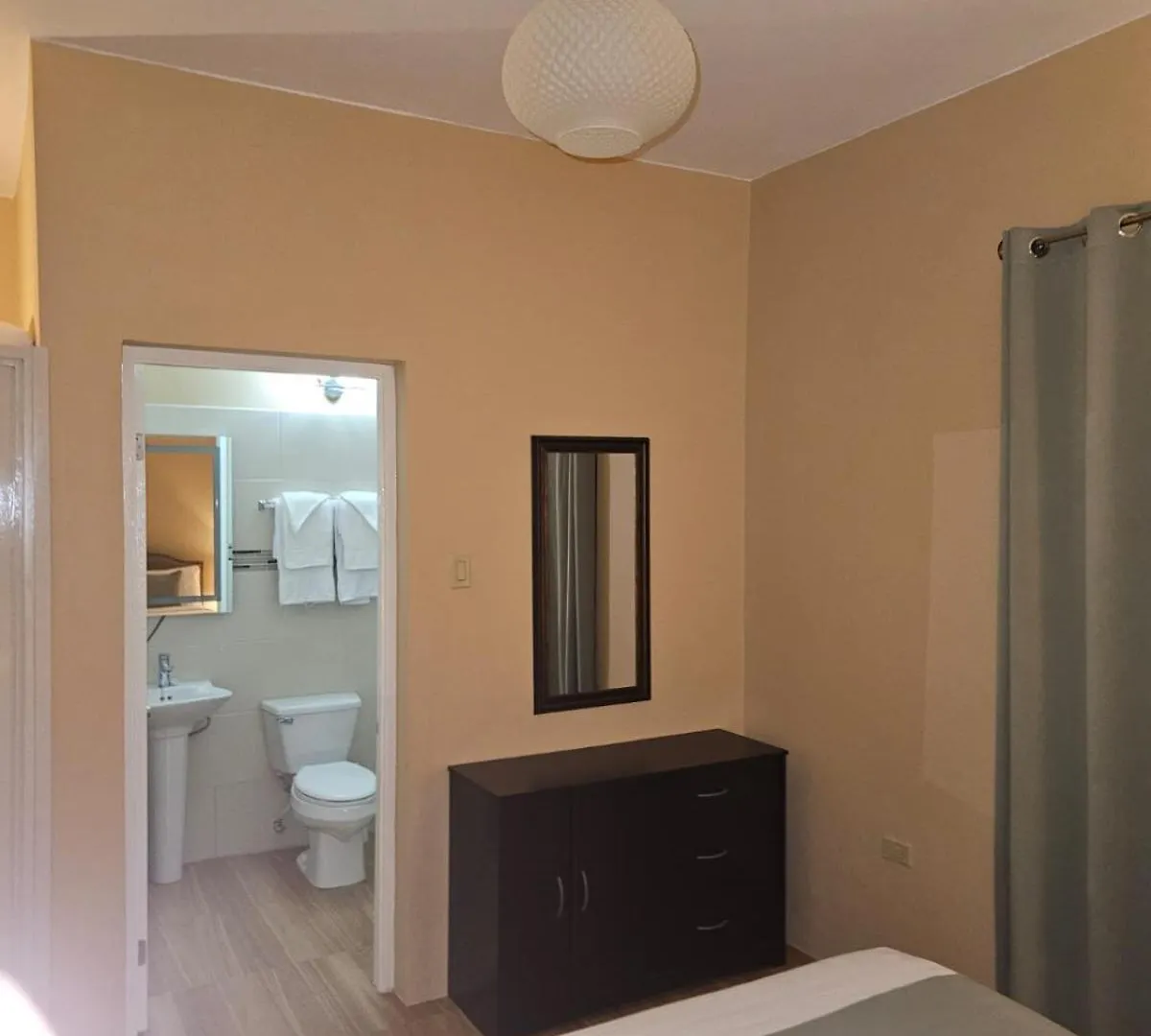 Sorina'S Apartments Ocho Rios
