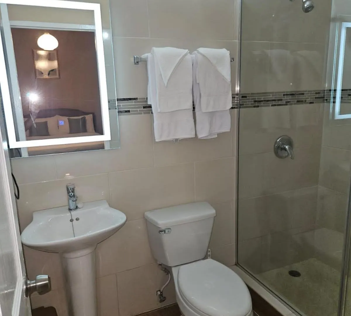 Sorina'S Apartments Ocho Rios 0*,